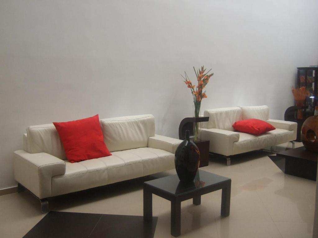 Hotel Brisas De San Francisco Medellin Exterior photo
